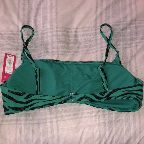 Bathing suit top - Picture 2 of 2